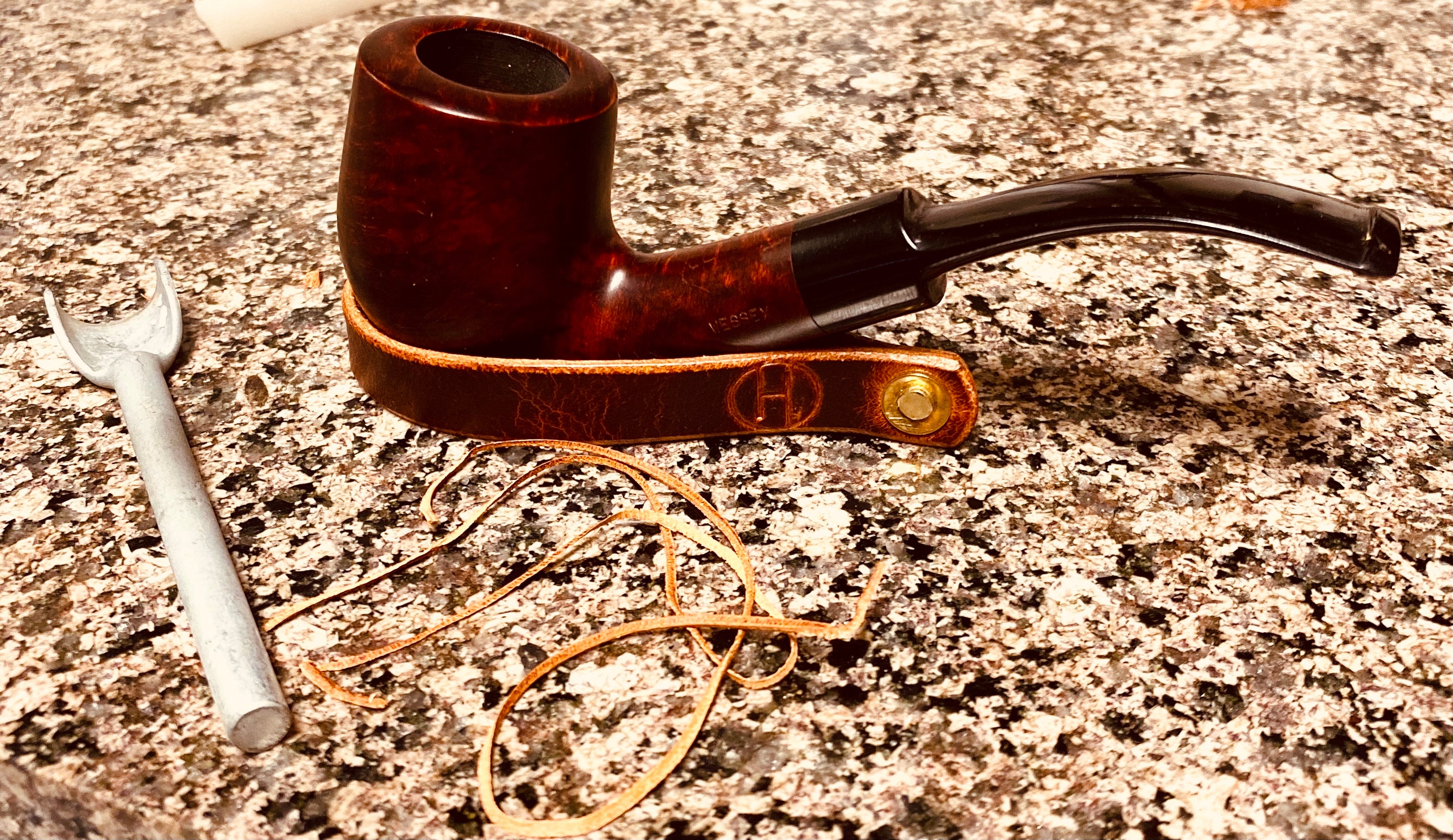 Pipe Roll – J&R Circle H Leather